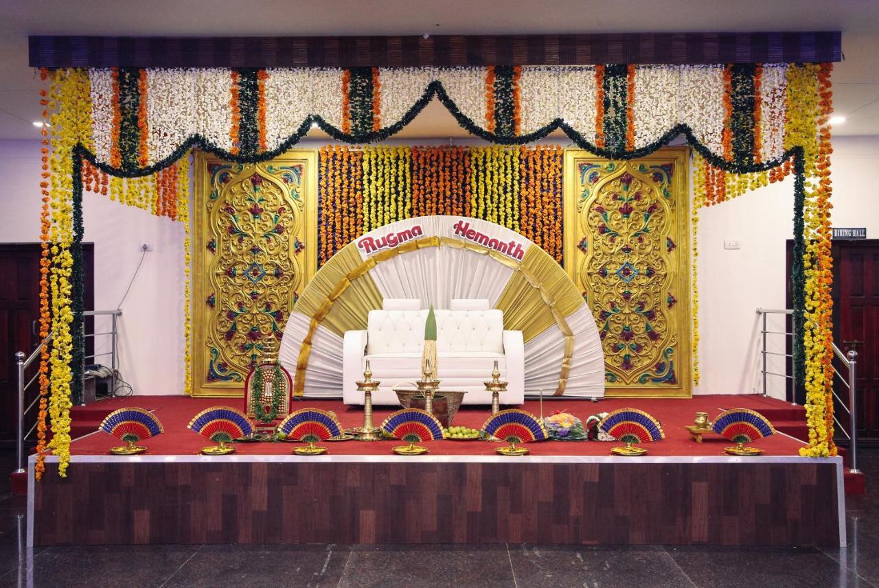 Hare Krishna inn Guruvāyūr Eksteriør bilde