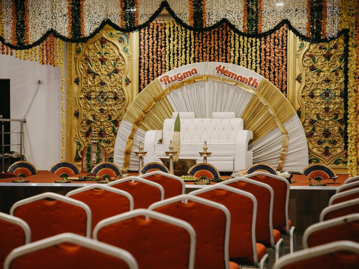 Hare Krishna inn Guruvāyūr Eksteriør bilde