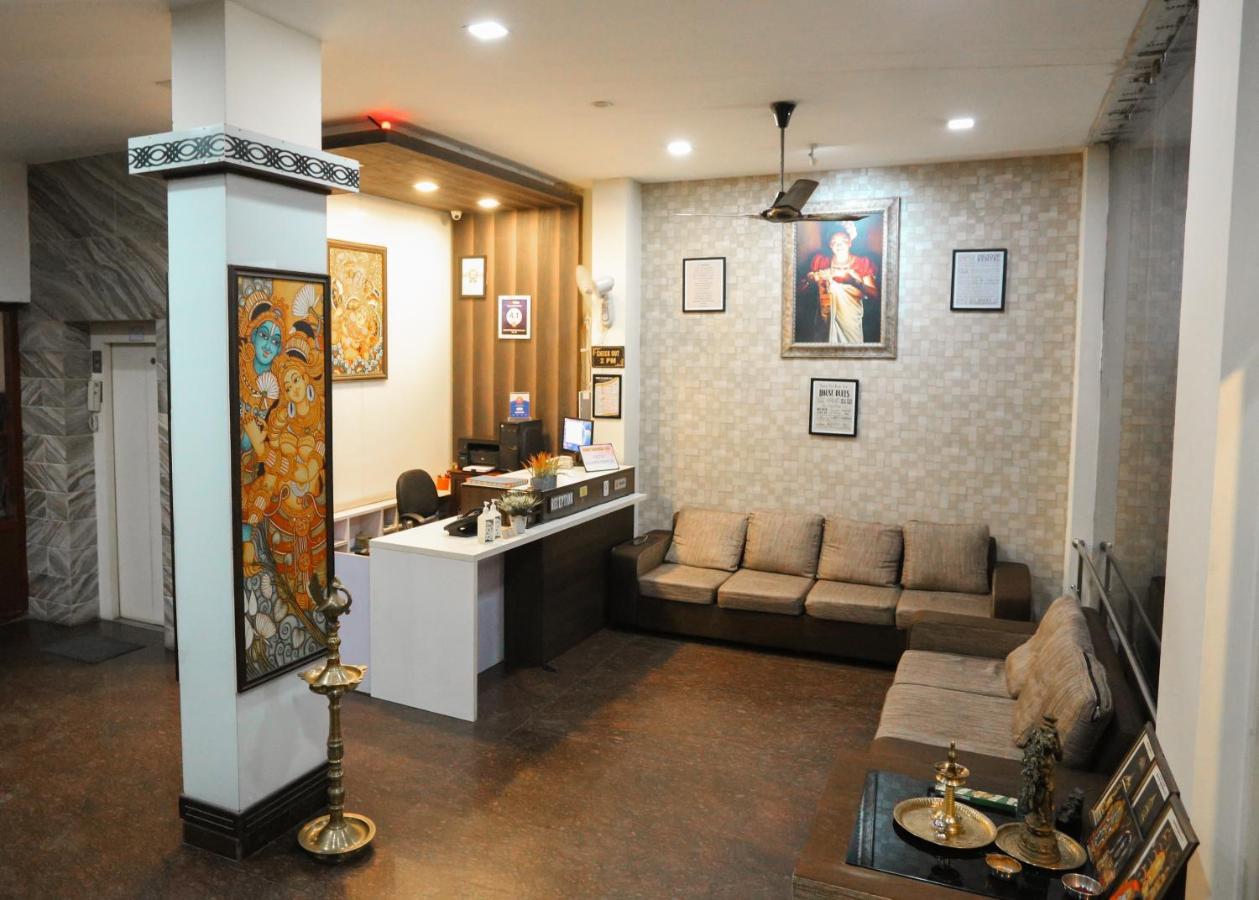 Hare Krishna inn Guruvāyūr Eksteriør bilde